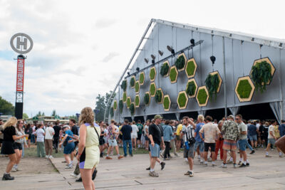 Sfeer @ Lowlands, picture 4, photographed by Anoek Houben - FrontView Magazine