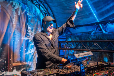 Viktor @ Rijvers Festival 2025, picture 3, photographed by Youri Vanlommel - FrontView Magazine