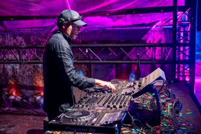 Viktor @ Rijvers Festival 2025, picture 6, photographed by Youri Vanlommel - FrontView Magazine