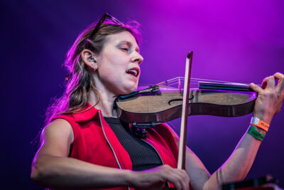 Floris Francis Arthur @ Fonnefeesten 2025, foto 9, foto's door Danny Wagemans - FrontView Magazine