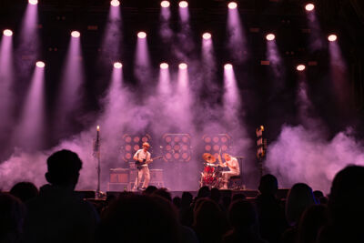 Equal Idiots @ Beveren Buiten, picture 10, photographed by Bart Janssens - FrontView Magazine