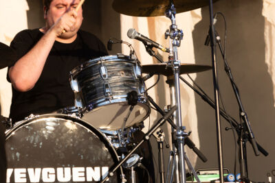 Yevgueni @ Maanrock 2025, foto 21, foto's door Edwin Houdevelt - FrontView Magazine