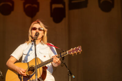 Bluai @ Maanrock 2025, foto 2, foto's door Edwin Houdevelt - FrontView Magazine