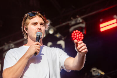 Maksim @ Maanrock 2025, foto 1, foto's door Edwin Houdevelt - FrontView Magazine