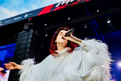 Sylvie Kreusch @ Marktrock, picture 25, photographed by Leen Verlinden - FrontView Magazine