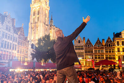 Eric Goossens @ Bollekesfeesten Antwerpen, foto 8, foto's door Paul Jongeneelen - FrontView Magazine