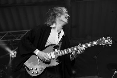 Skyjoggers & Sula @ Down The Hill, picture 2, photographed by Koen Marcoen - FrontView Magazine