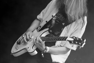 Skyjoggers & Sula @ Down The Hill, picture 4, photographed by Koen Marcoen - FrontView Magazine
