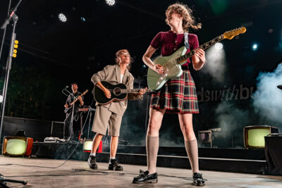 Kids With Buns @ OLT Rivierenhof, picture 14, photographed by Marc Verdonck - FrontView Magazine