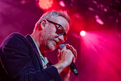 Matt Berninger @ OLT Rivierenhof, picture 10, photographed by Bart Janssens - FrontView Magazine
