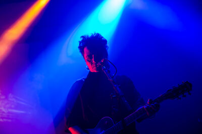 She Past Away @ De Casino, picture 2, photographed by Bart Janssens - FrontView Magazine