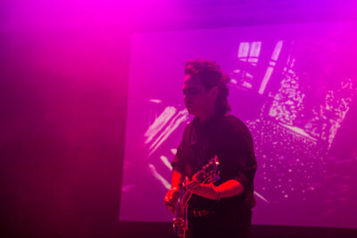 She Past Away @ De Casino, picture 6, photographed by Bart Janssens - FrontView Magazine