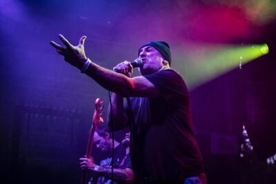 Cyclone - Punx in the pit @ De Schorre, picture 18, photographed by Sandra Van Watermeulen - FrontView Magazine