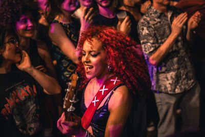 Nova Twins @ Wintercircus, picture 16, photographed by Jelle Meersschaut - FrontView Magazine