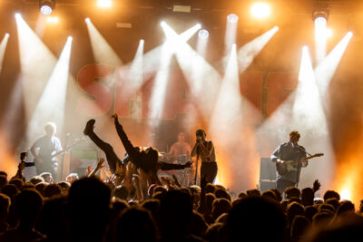 Shame @ Trix, picture 19, photographed by Bart Janssens - FrontView Magazine