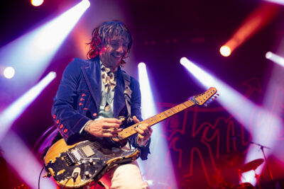 The Darkness @ 013, foto 6, foto's door Dorien Goetschalckx - FrontView Magazine