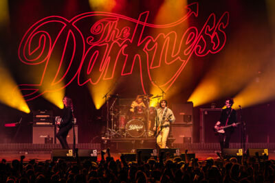 The Darkness @ 013, foto 7, foto's door Dorien Goetschalckx - FrontView Magazine