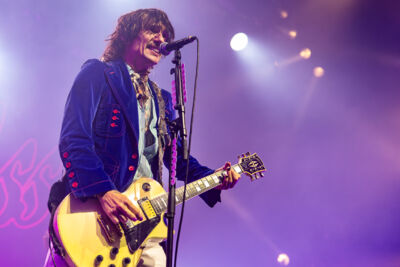 The Darkness @ 013, foto 16, foto's door Dorien Goetschalckx - FrontView Magazine
