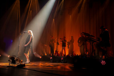 Emma Bale @ De Roma, picture 9, photographed by dirk janssens - FrontView Magazine