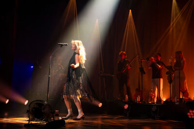 Emma Bale @ De Roma, picture 10, photographed by dirk janssens - FrontView Magazine