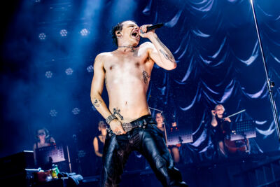 Yungblud @ Vorst Nationaal, picture 5, photographed by Dorien Goetschalckx - FrontView Magazine