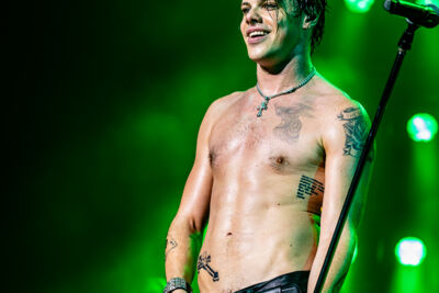 Yungblud @ Vorst Nationaal, picture 20, photographed by Dorien Goetschalckx - FrontView Magazine