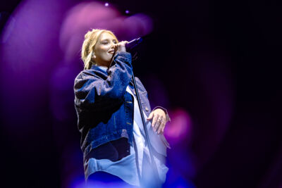 Ella Henderson @ Lotto Arena, picture 5, photographed by Dorien Goetschalckx - FrontView Magazine