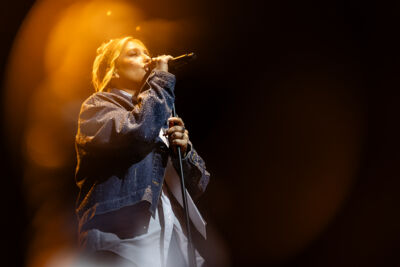Ella Henderson @ Lotto Arena, picture 11, photographed by Dorien Goetschalckx - FrontView Magazine