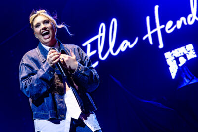 Ella Henderson @ Lotto Arena, picture 13, photographed by Dorien Goetschalckx - FrontView Magazine