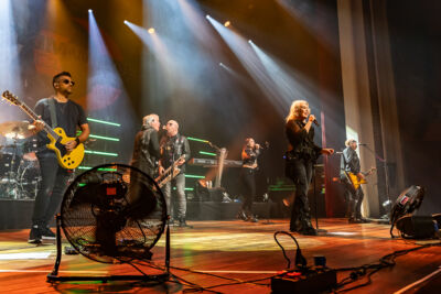 Kim Wilde Closer Tour 2025 @ De Roma, picture 4, photographed by Marc Verdonck - FrontView Magazine