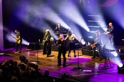 Kim Wilde Closer Tour 2025 @ De Roma, picture 19, photographed by Marc Verdonck - FrontView Magazine