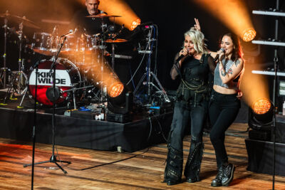 Kim Wilde Closer Tour 2025 @ De Roma, picture 25, photographed by Marc Verdonck - FrontView Magazine