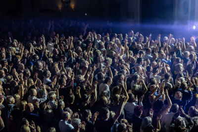 Kim Wilde Closer Tour 2025 @ De Roma, picture 38, photographed by Marc Verdonck - FrontView Magazine