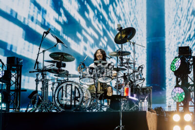 One Ok Rock @ Vorst Nationaal, picture 11, photographed by Peter Smet - FrontView Magazine