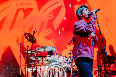 One Ok Rock @ Vorst Nationaal, picture 17, photographed by Peter Smet - FrontView Magazine
