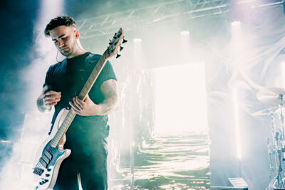 Annisokay @ Kavka Zappa, picture 1, photographed by Peter Smet - FrontView Magazine