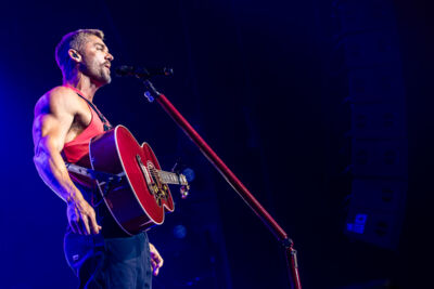 Brett Young @ 013, picture 14, photographed by Dorien Goetschalckx - FrontView Magazine