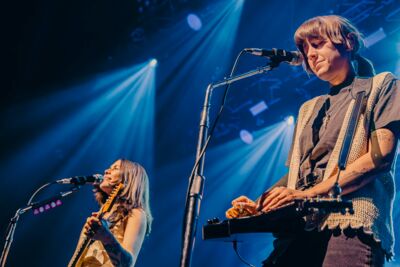 Larkin Poe @ 013, foto 15, foto's door Peter Smet - FrontView Magazine
