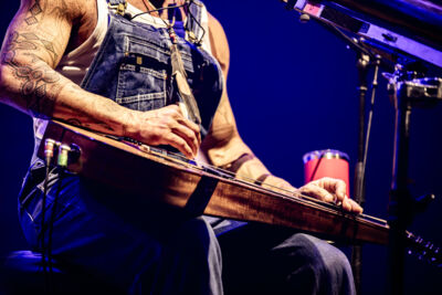 Xavier Rudd @ Vorst Nationaal, picture 18, photographed by Leen Verlinden - FrontView Magazine