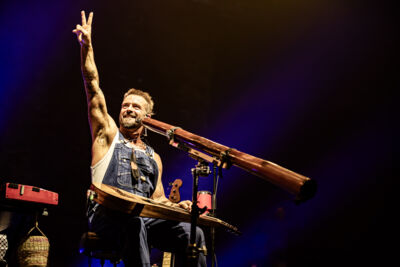 Xavier Rudd @ Vorst Nationaal, picture 21, photographed by Leen Verlinden - FrontView Magazine
