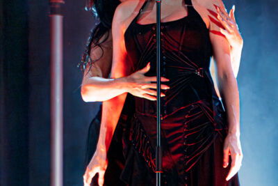 Banks @ Trix, picture 6, photographed by Anoek Houben - FrontView Magazine