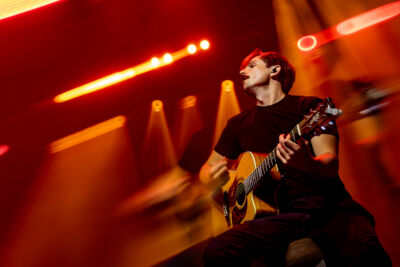 Sam Fischer @ 013, picture 2, photographed by Dorien Goetschalckx - FrontView Magazine