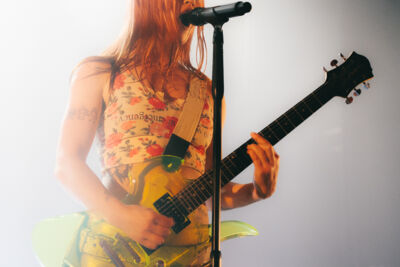 Wet Leg @ Ancienne Belgique, picture 4, photographed by Jelle Meersschaut - FrontView Magazine