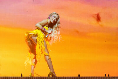 Zara Larsson - Midnight Sun Tour @ Lotto Arena, picture 3, photographed by Marc Verdonck - FrontView Magazine
