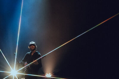Mac DeMarco @ Koninklijk Circus, picture 2, photographed by Simon Coppens - FrontView Magazine