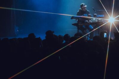 Mac DeMarco @ Koninklijk Circus, picture 4, photographed by Simon Coppens - FrontView Magazine