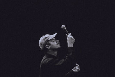 Mac DeMarco @ Koninklijk Circus, picture 10, photographed by Simon Coppens - FrontView Magazine