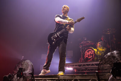 Simple Plan @ ING Arena, foto 12, foto's door David Johnson - FrontView Magazine
