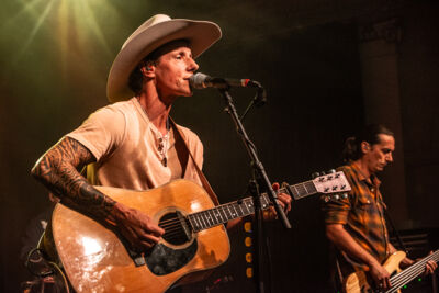 Sam Bettens - Coming Home @ De Casino, picture 12, photographed by Raf Van Daele - FrontView Magazine