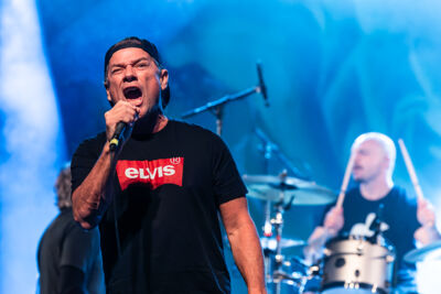 Ugly Kid Joe @ Trix, foto 18, foto's door David Johnson - FrontView Magazine